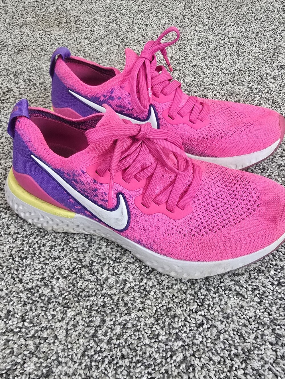 Nike Women's Epic React Flyknit 2 Sneakers Pink Size 7.5